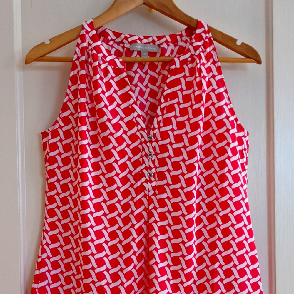 Banana Republic Halter Top EUC